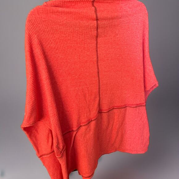 A29 We The Free Cherry Londontown Asymmetrical Top Free People Women’s XS - Picture 4 of 5